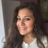 Dr. Arezou Zahmatkesh Tandarts à Schaerbeek, 1030
